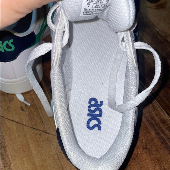 Asics White and Blue and Green Sneakers Retro Design. NWOT - Picture 7 of 8